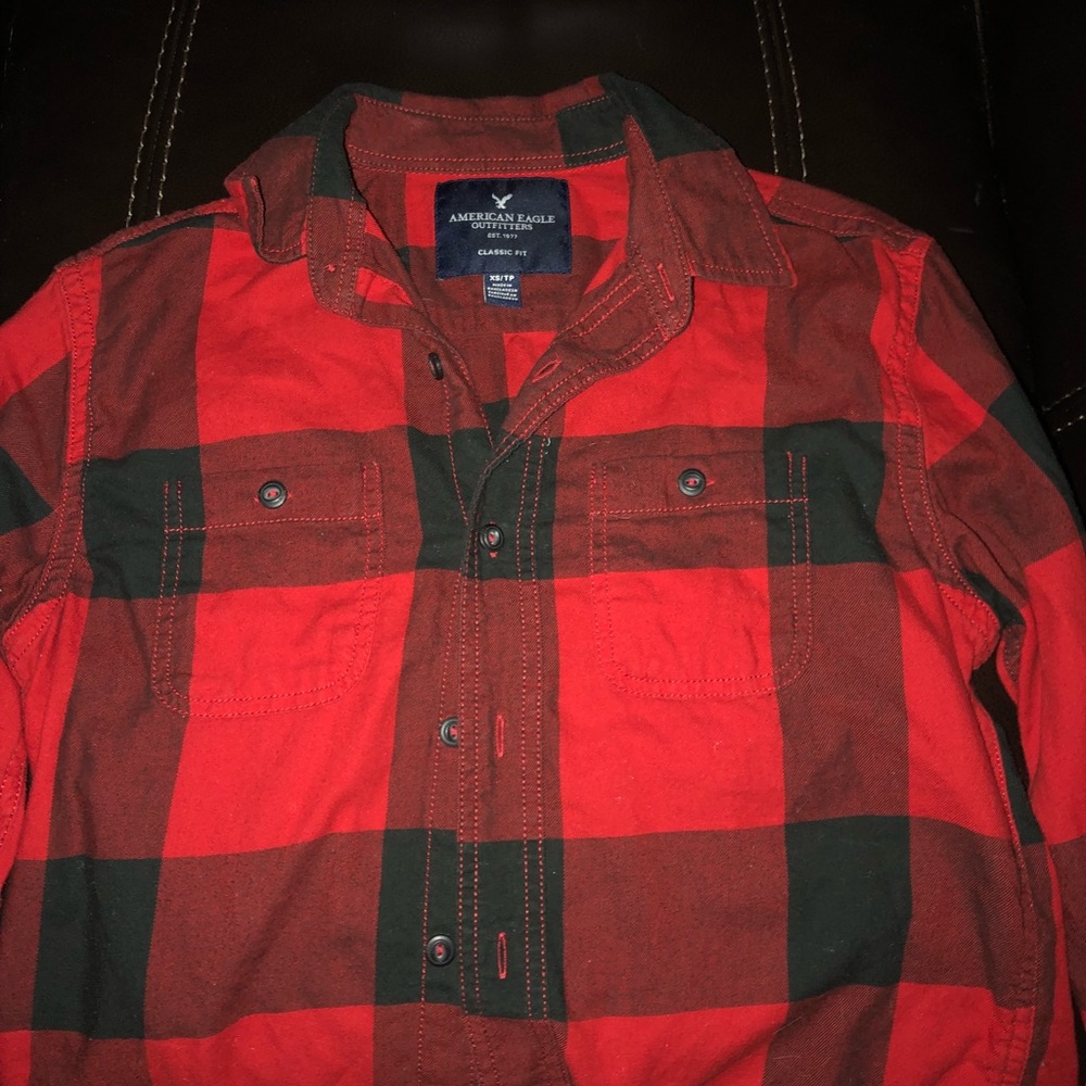 American Eagle shirt